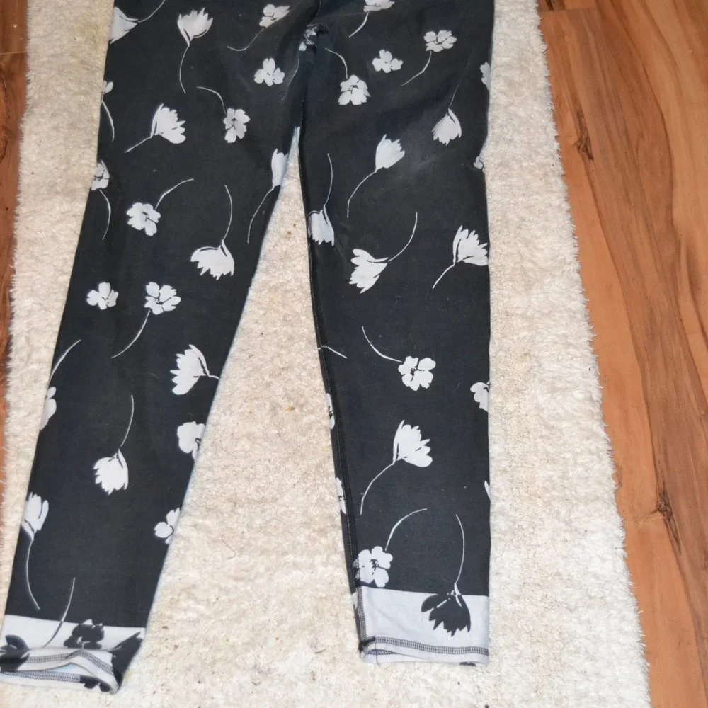 Fabletics Size M - Picture 5 of 5